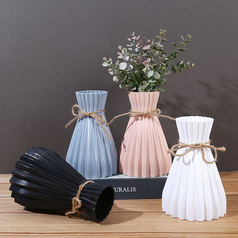 Folded Paper Vase with Waistline, Minimalist Modern Vase, Creative Twine-Closed Artificial Flower Vase, Plastic Flower Arrangement Vase